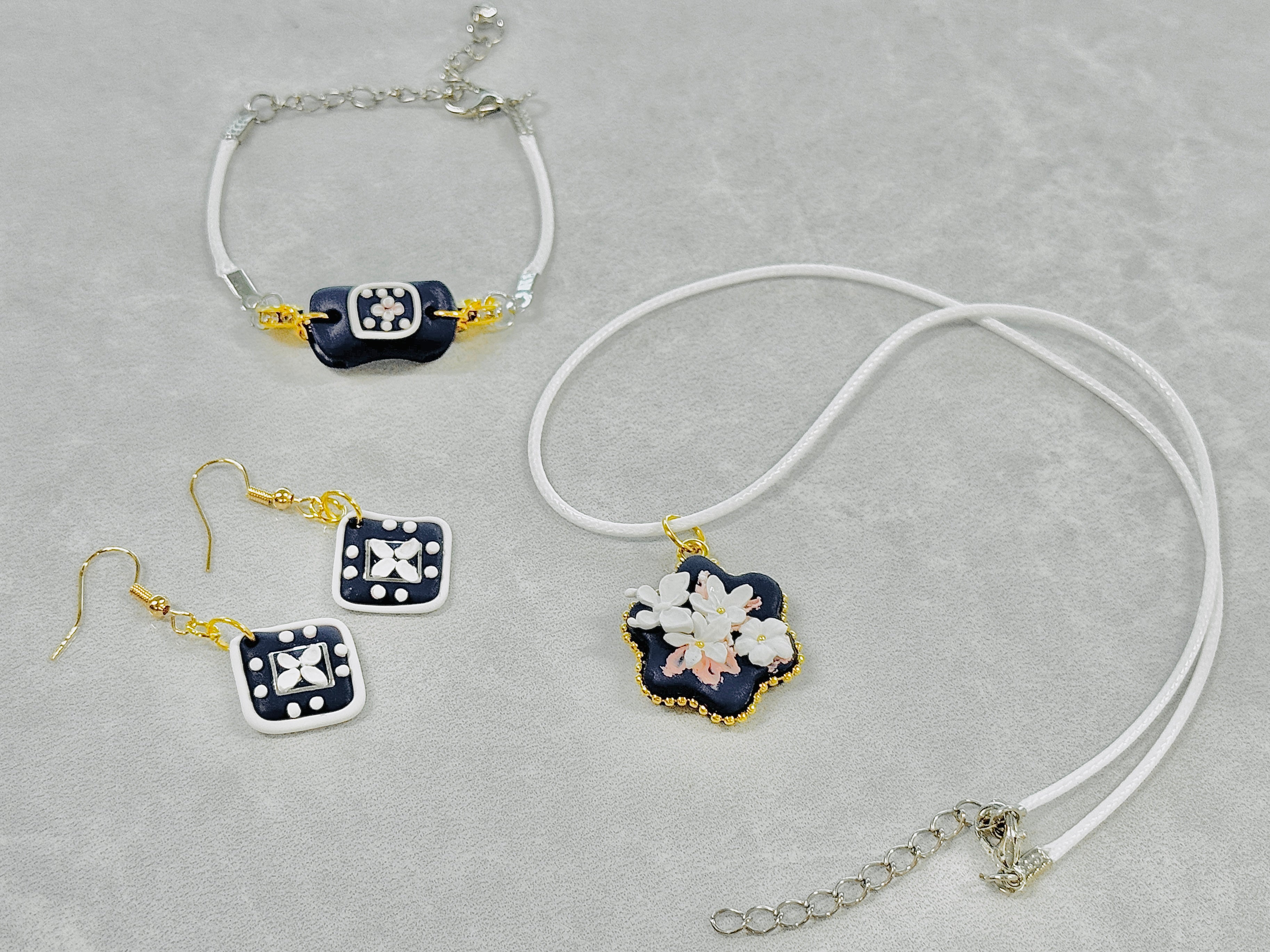 A022. Porcelain Bloom Collection