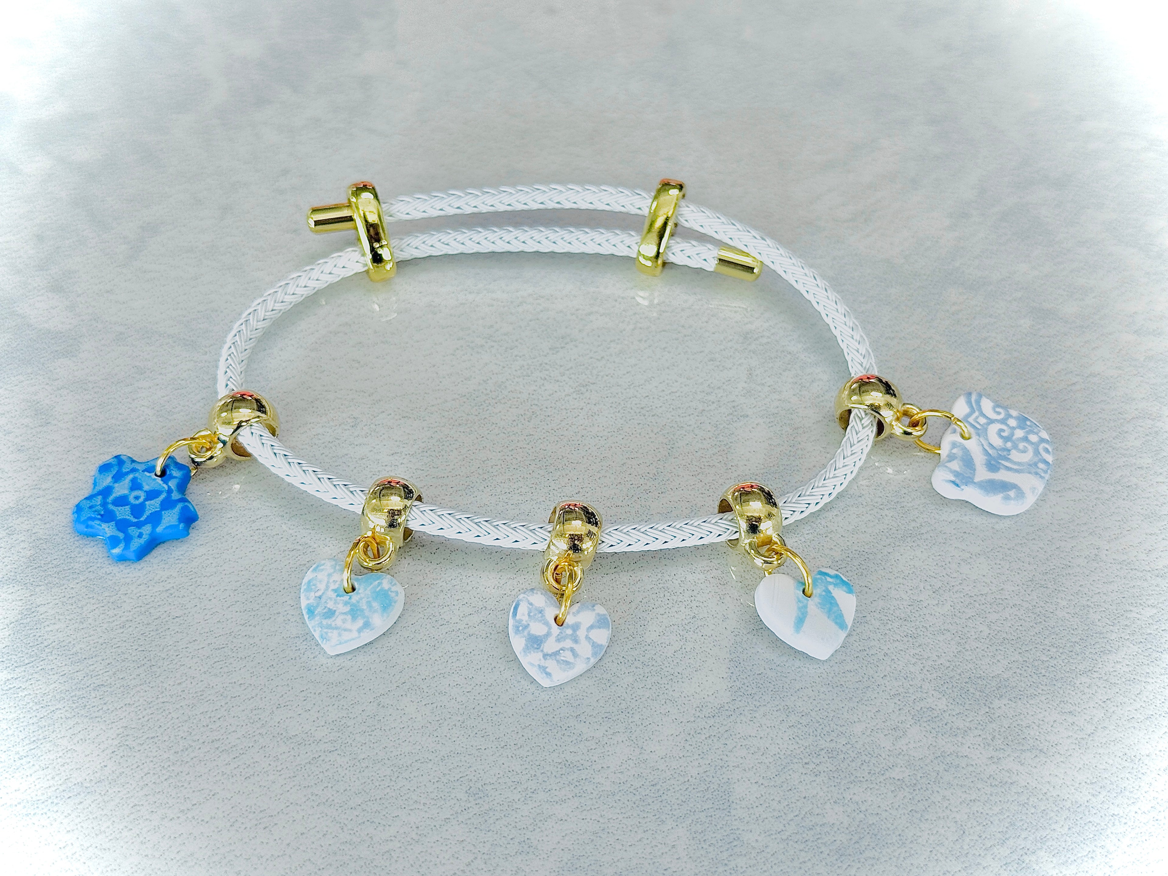 A028. Cool serenity bracelet