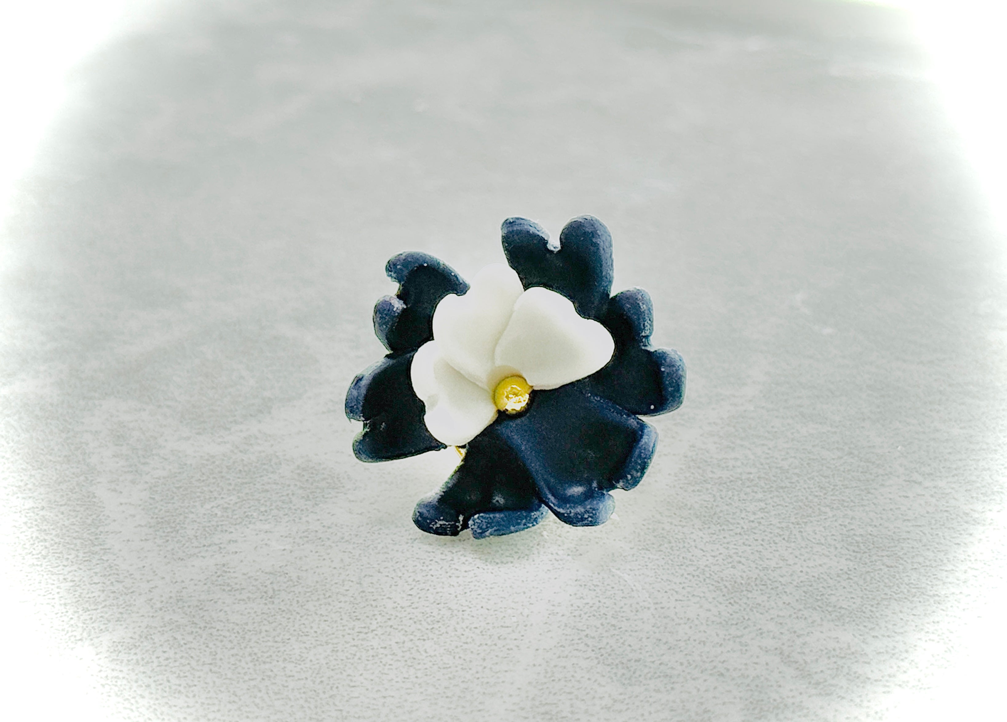 A063. Floral pin (3)