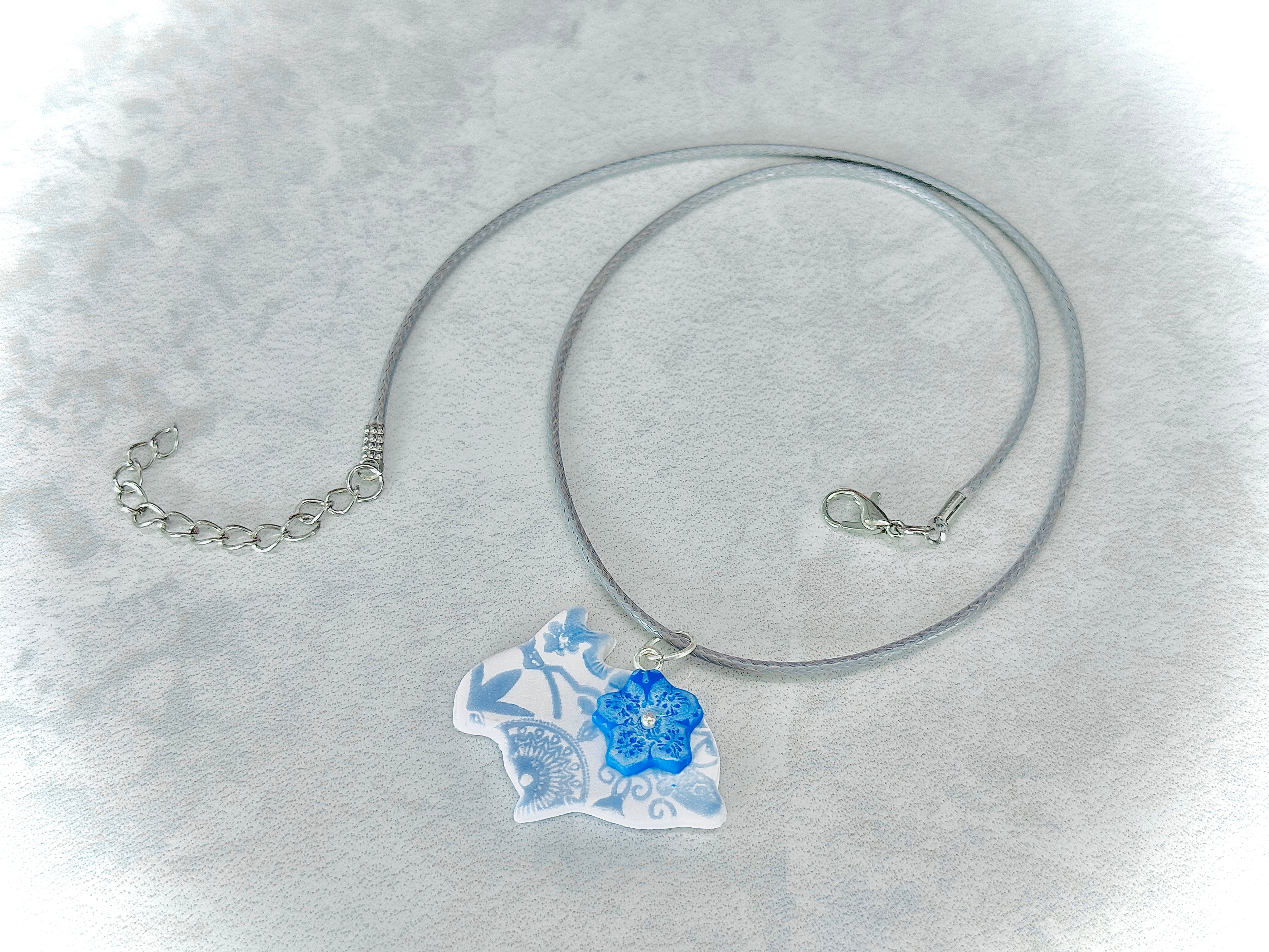 A042. Gilded breeze necklace (bunny)