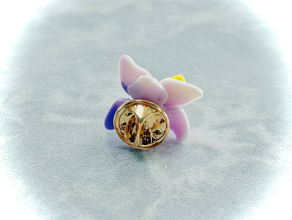 A061. Floral pin (1)