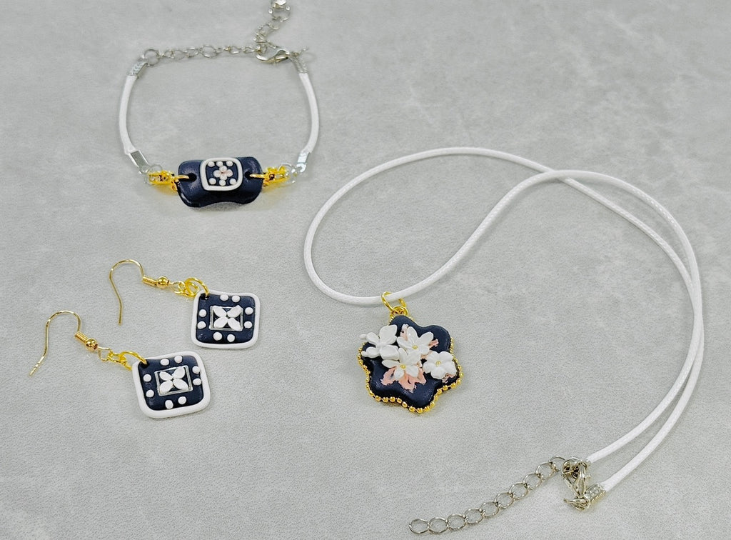 Necklace, Bracelet & Earrings Making Workshop.