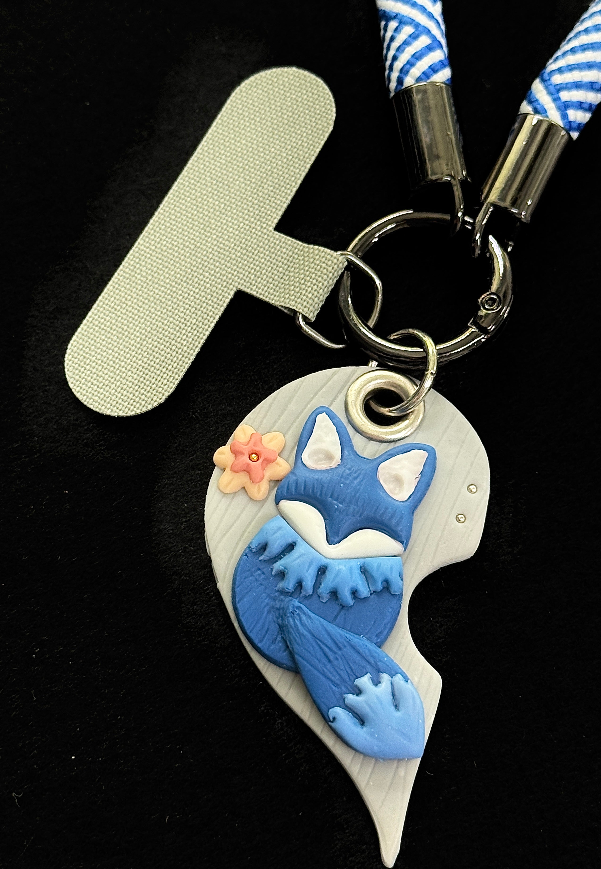 Matching handphone charms workshop